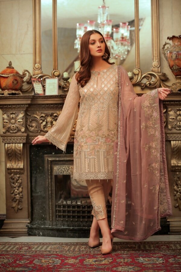 Pakistani Salwar Kameez Image